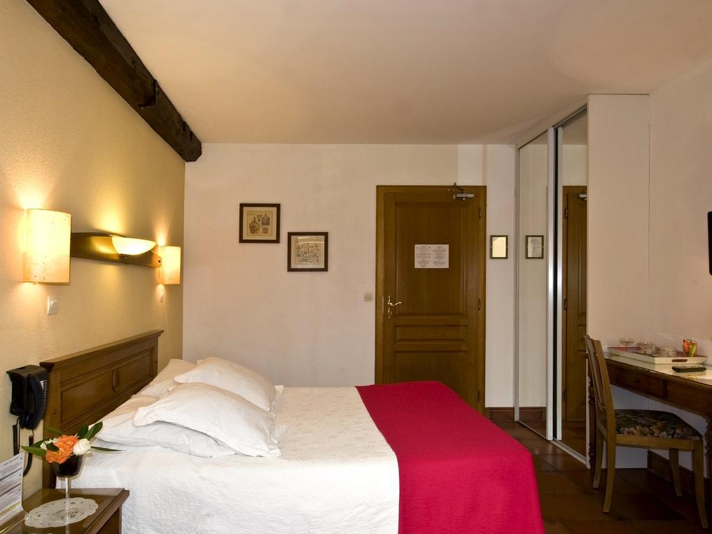 Le Chateau Du Landsberg Barr Room photo